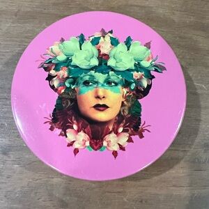 Gangzai round trinket tin by Rosana. Perfect unused condition.